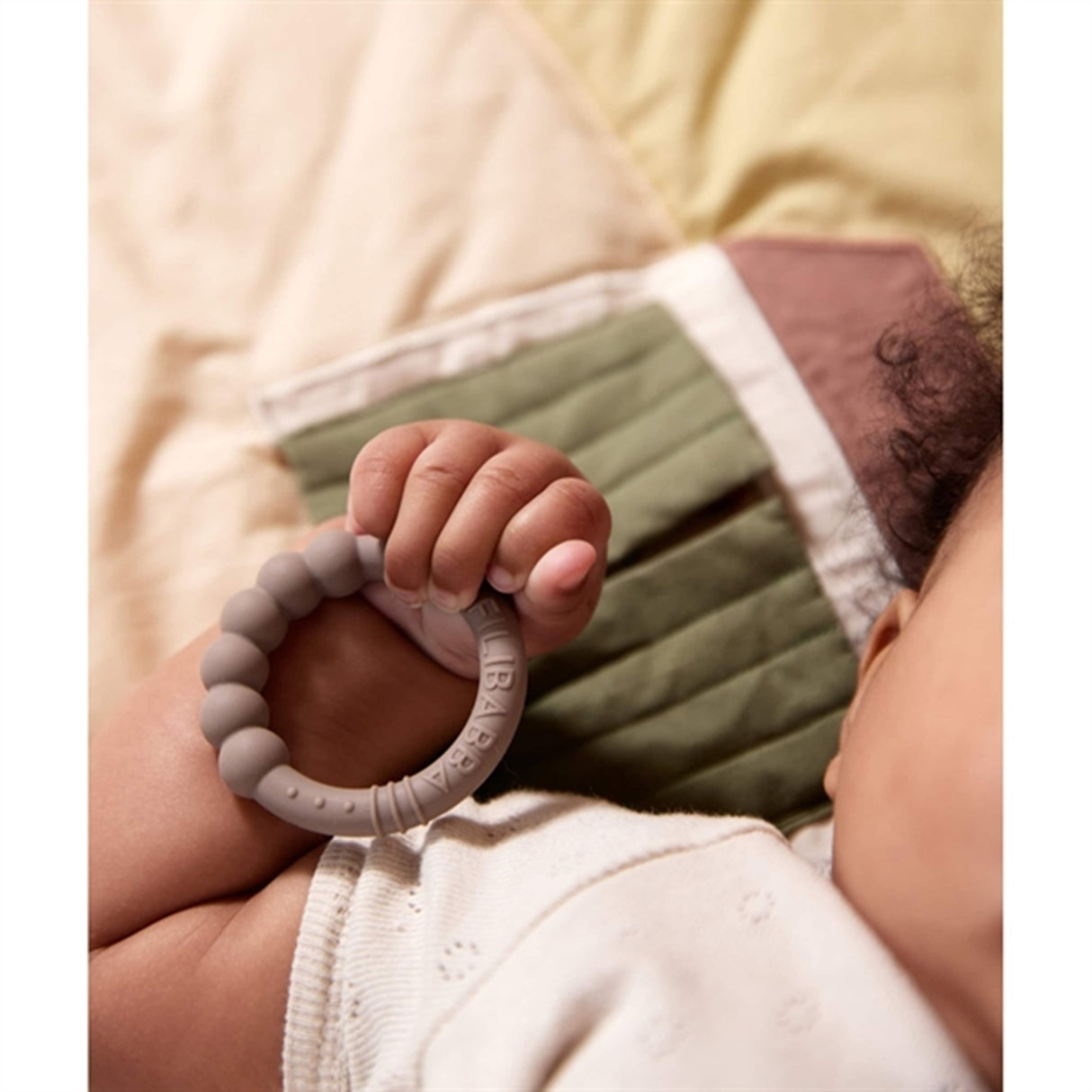 FILIBABBA Teether 2-pack Warm Grey + Oil Green