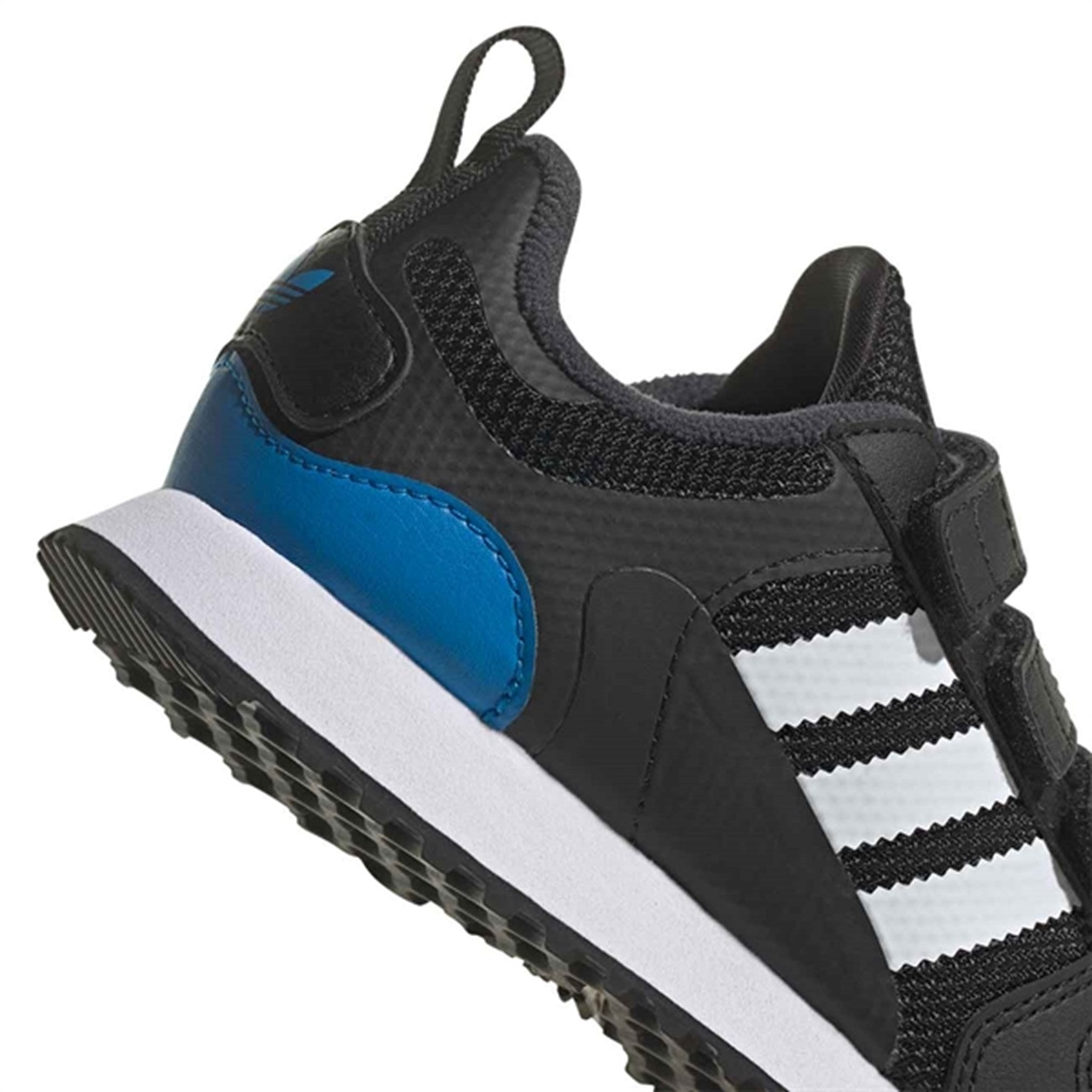 adidas ZX 700 HD Sneakers Black White Carbon 3