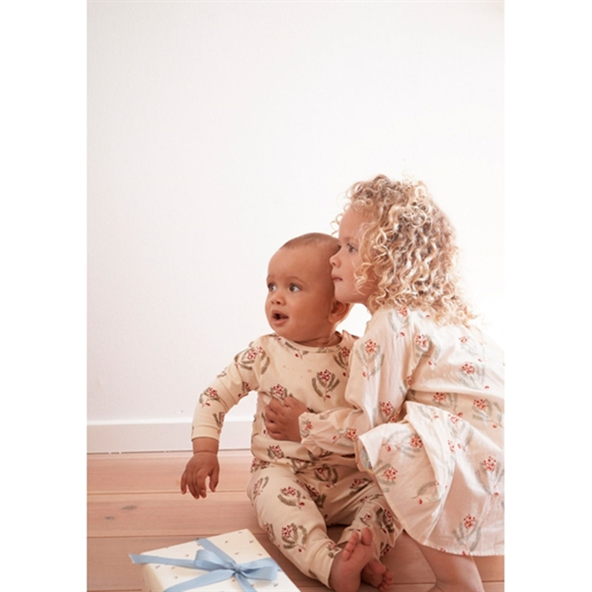 Konges Sløjd Christmas Newborn Set Christmas Vintage Flower