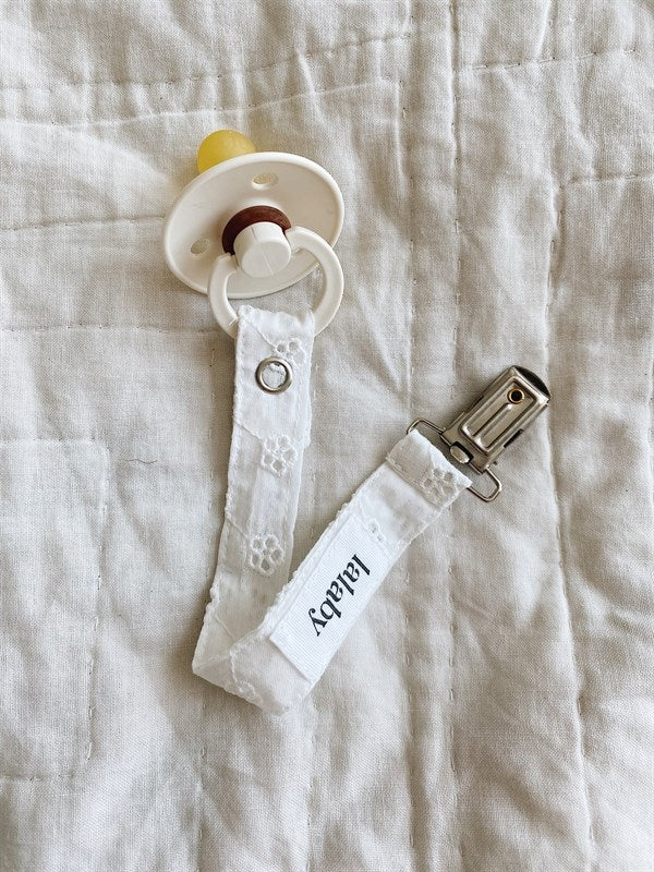Lalaby Natural White Pacifier Clip 3