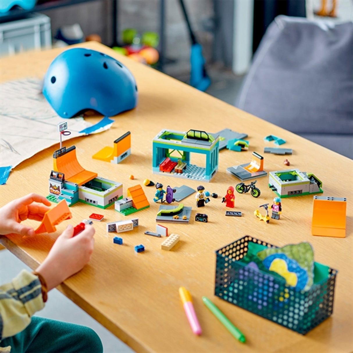 LEGO® City Street Skate Park