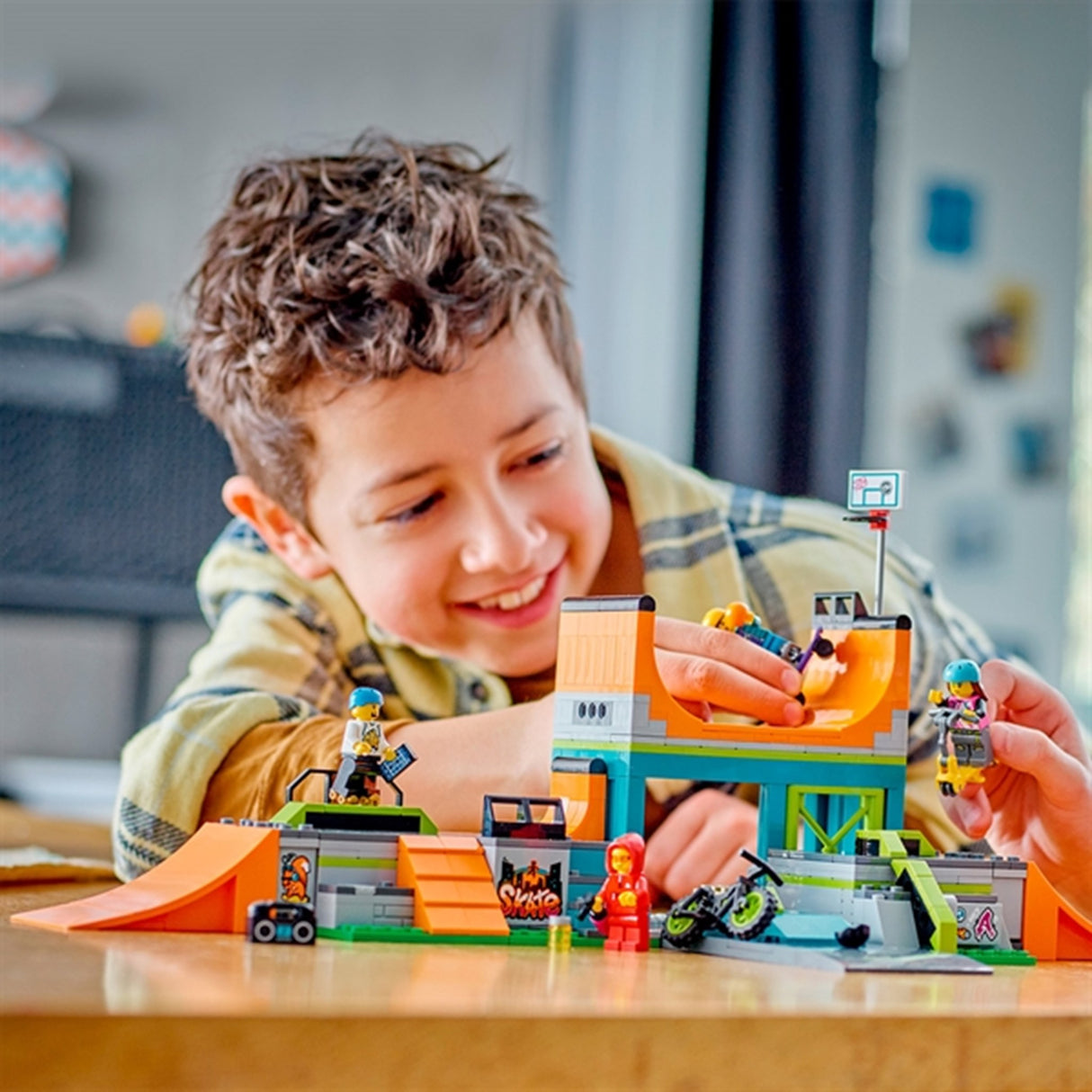 LEGO® City Street Skate Park