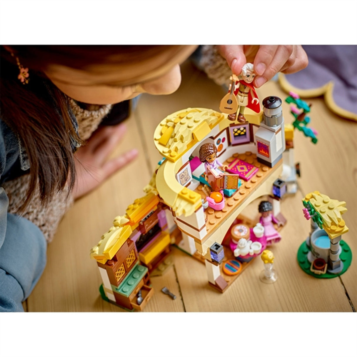 LEGO® Disney™ Asha's Cottage 3