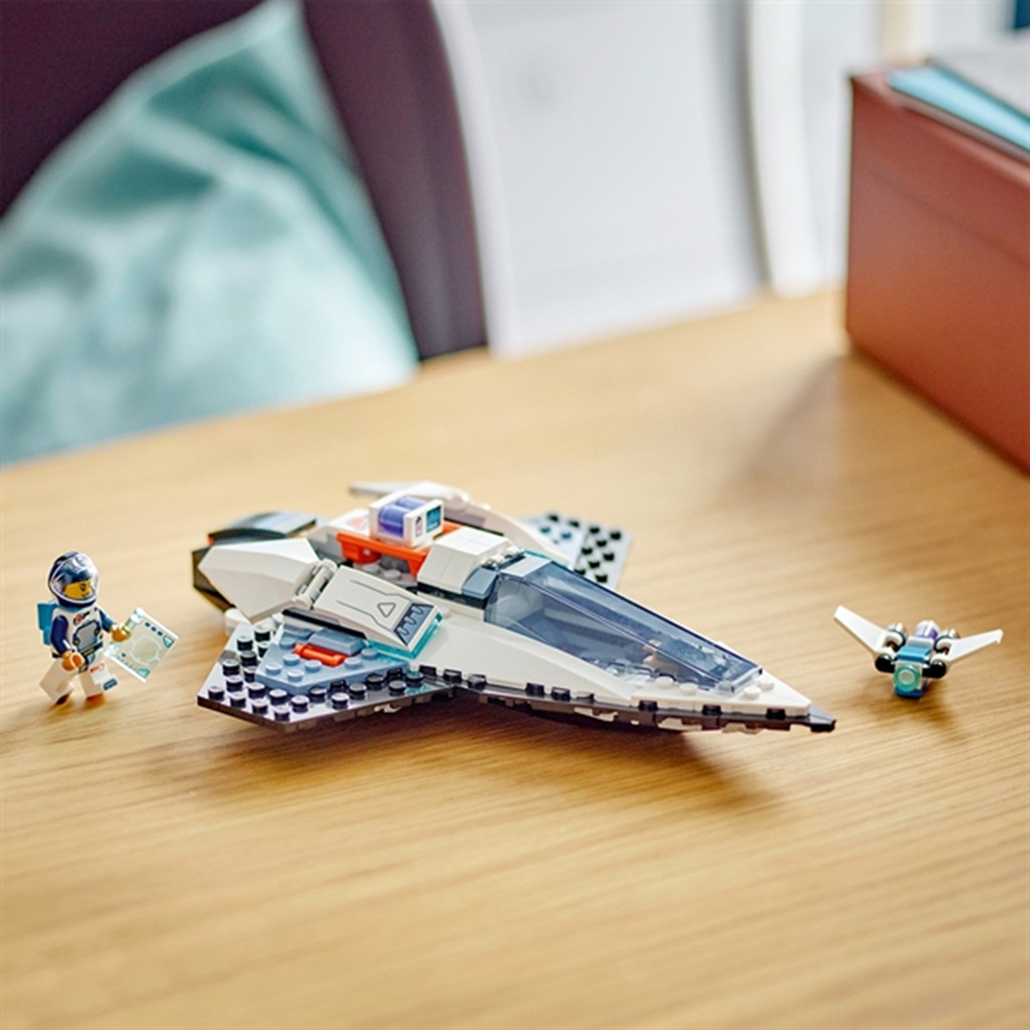 LEGO® City Interstellar Spaceship 5