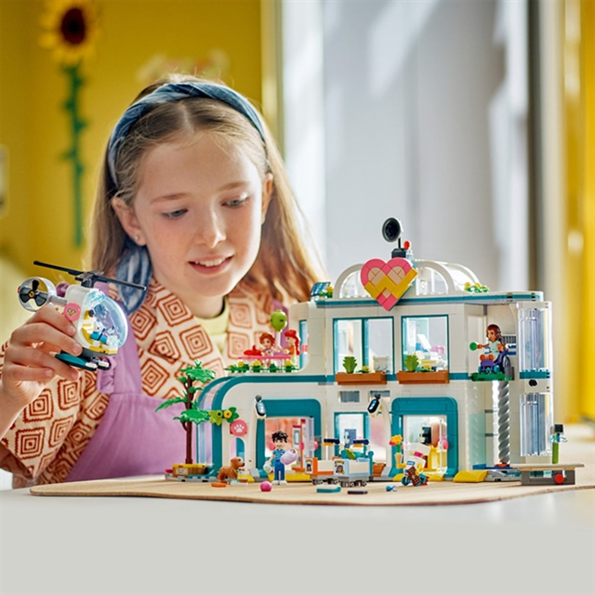 LEGO® Friends Heartlake City Hospital 3