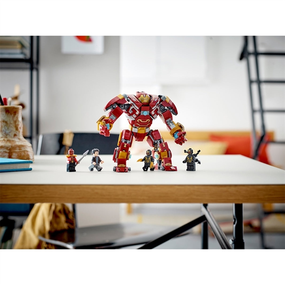 LEGO® Marvel The Hulkbuster: The Battle of Wakanda 6