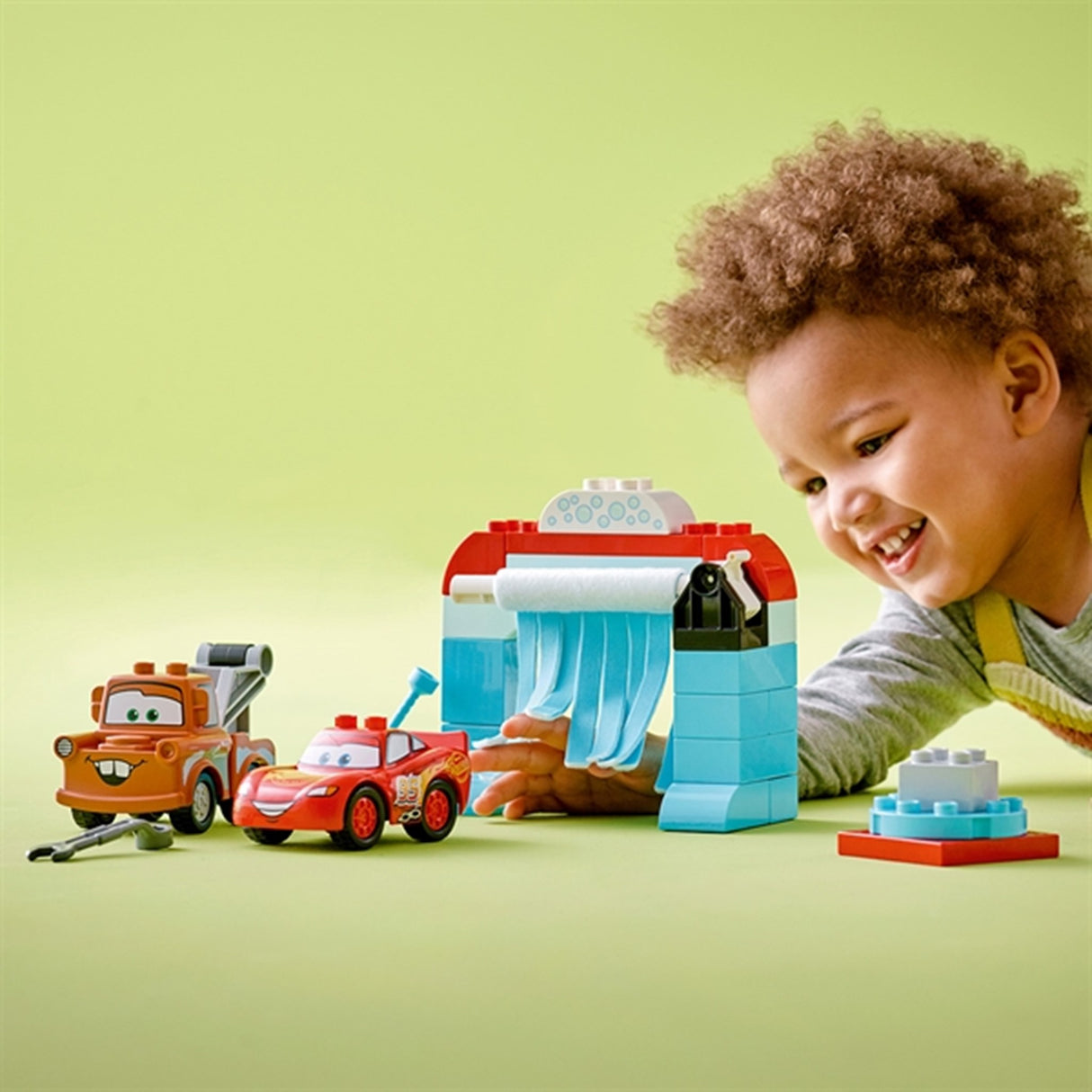 LEGO® DUPLO® Lightning McQueen & Mater's Car Wash Fun 2