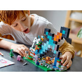 LEGO® Minecraft® The Sword Outpost 3