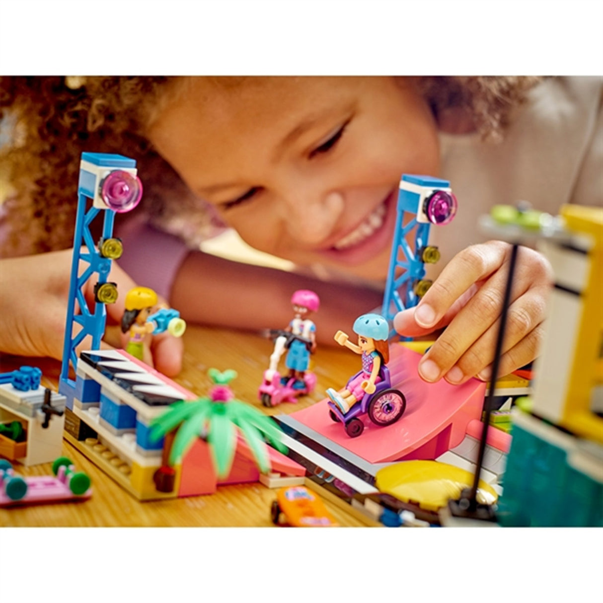 LEGO® Friends Skate Park 5