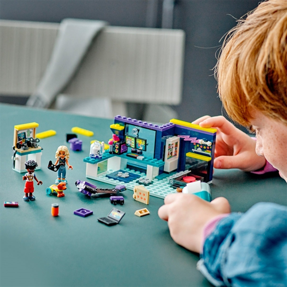 LEGO® Friends Nova's Room 4