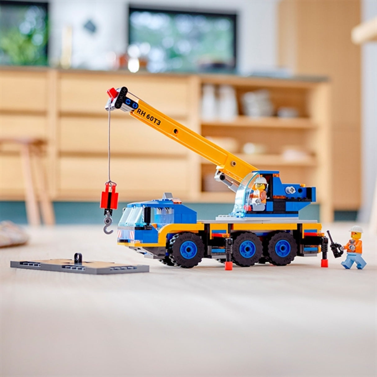 LEGO® City Mobile Crane 5