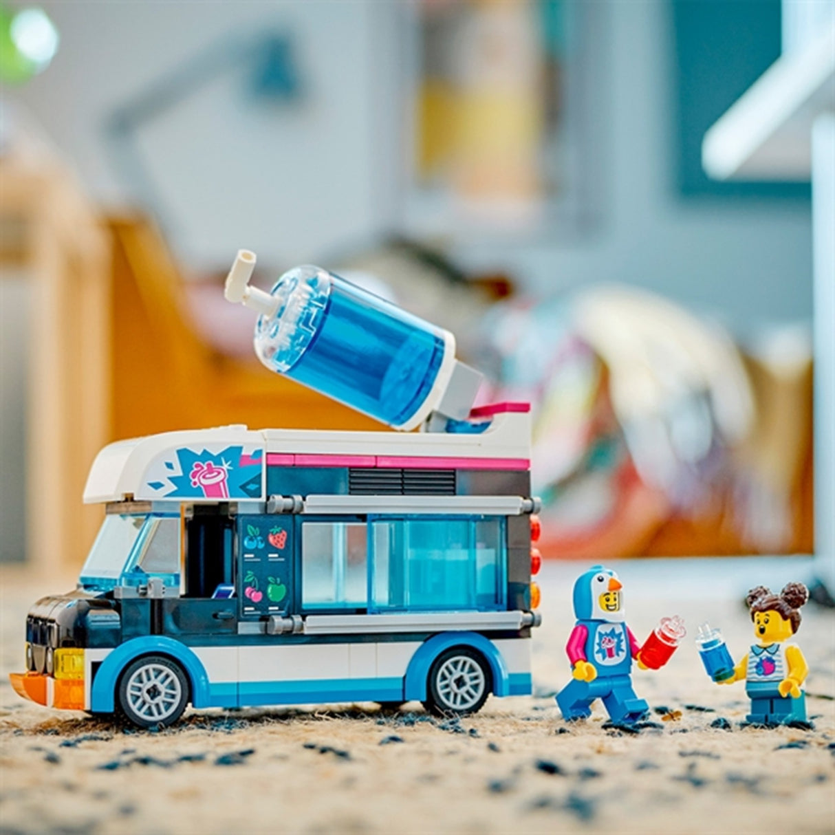 LEGO® City Penguin Slushy Van