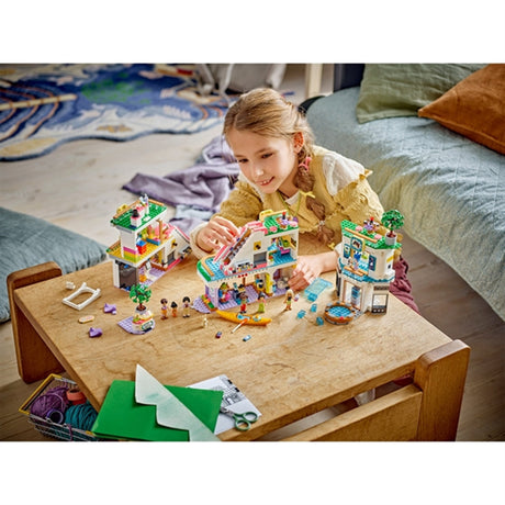 LEGO® Friends Heartlake City Shopping Mall 2