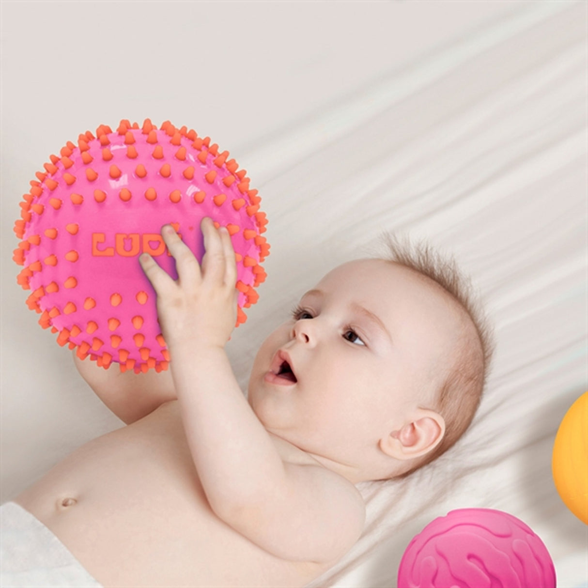 LUDI® Sensory Balls 3 pcs Pink