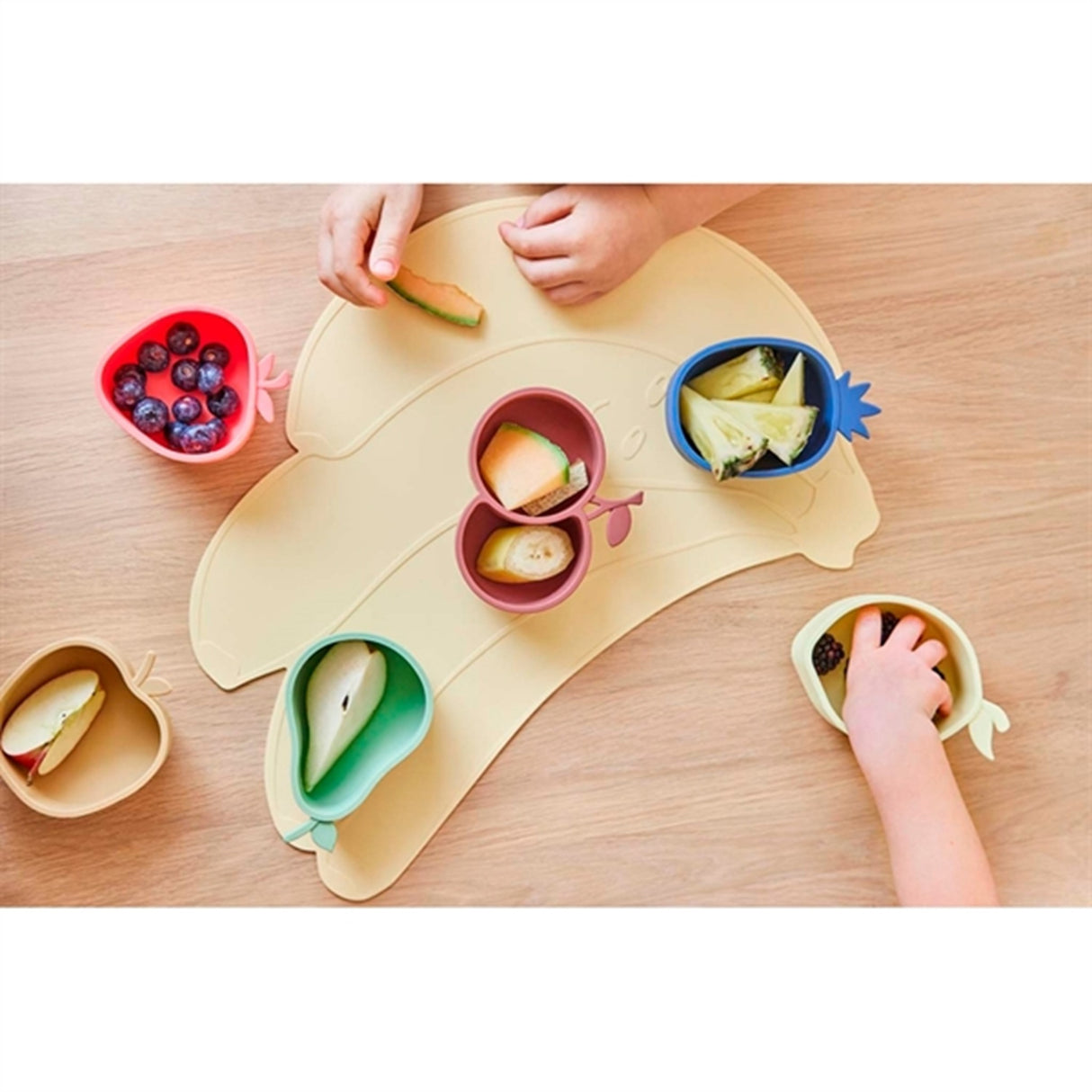 OYOY Yummy Snack Bowls Pineapple & Apple Blue/Light Rubber