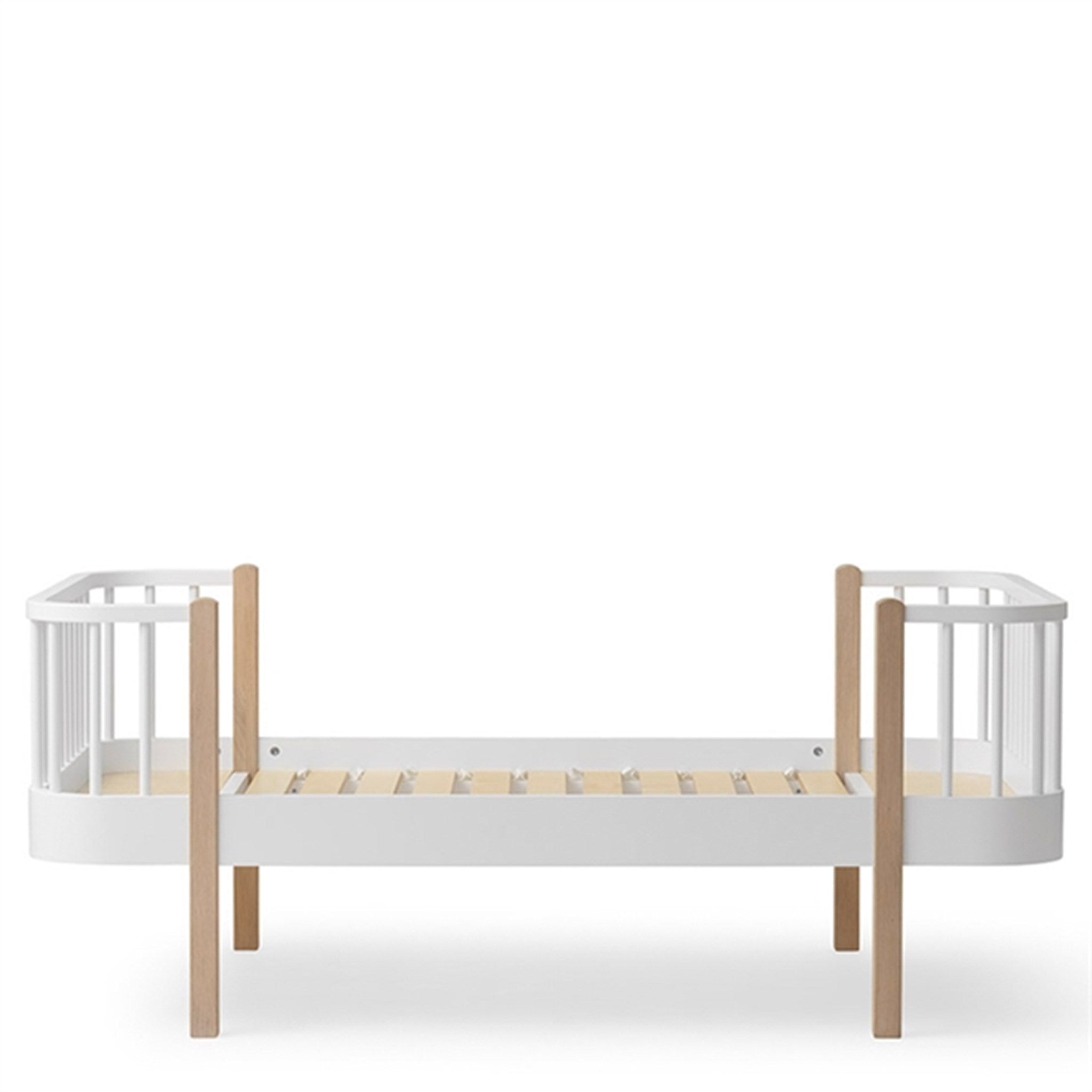 Oliver Furniture Wood Junior Bed