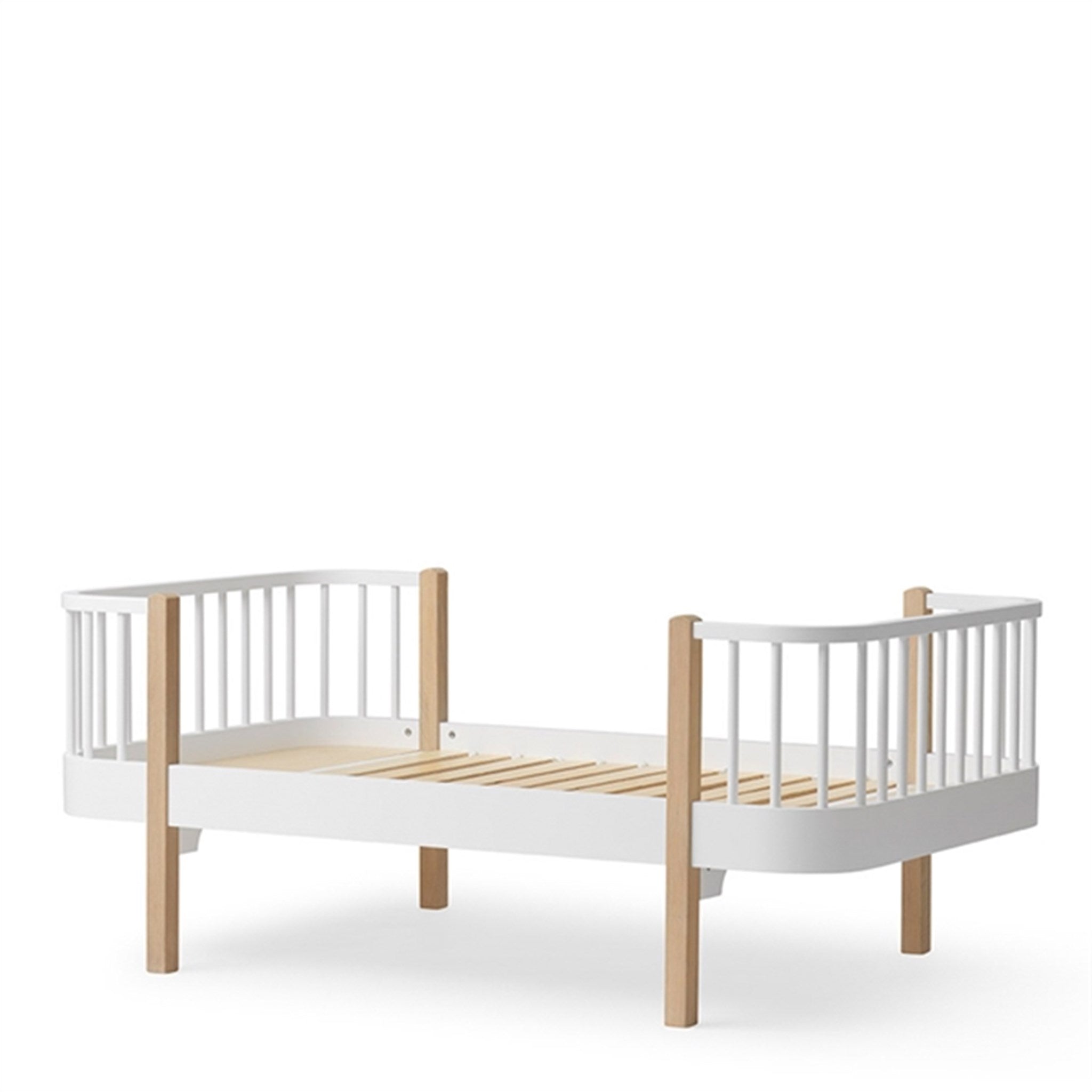 Oliver Furniture Wood Junior Bed 3