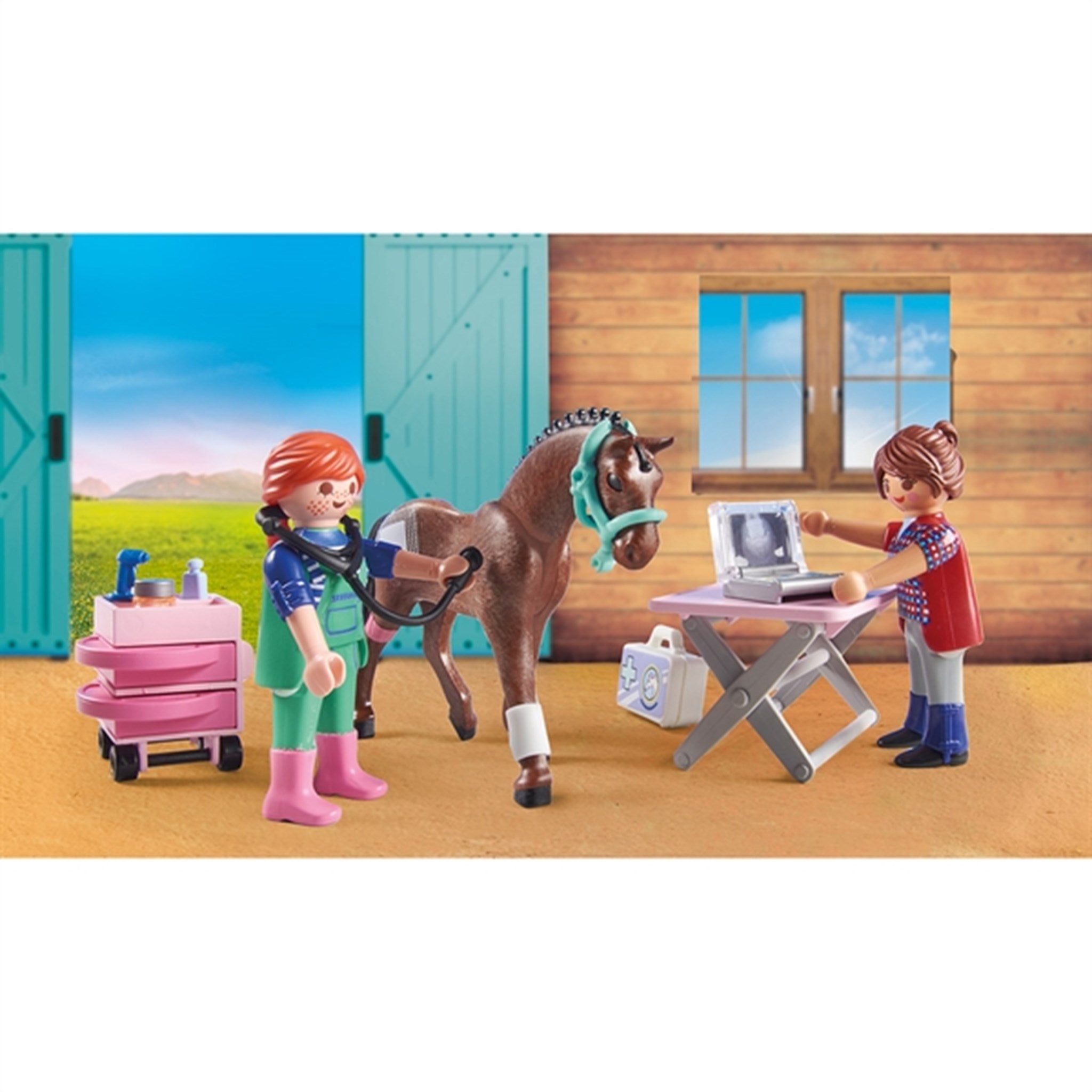 Playmobil® Country - Veterinarian for Horses 2