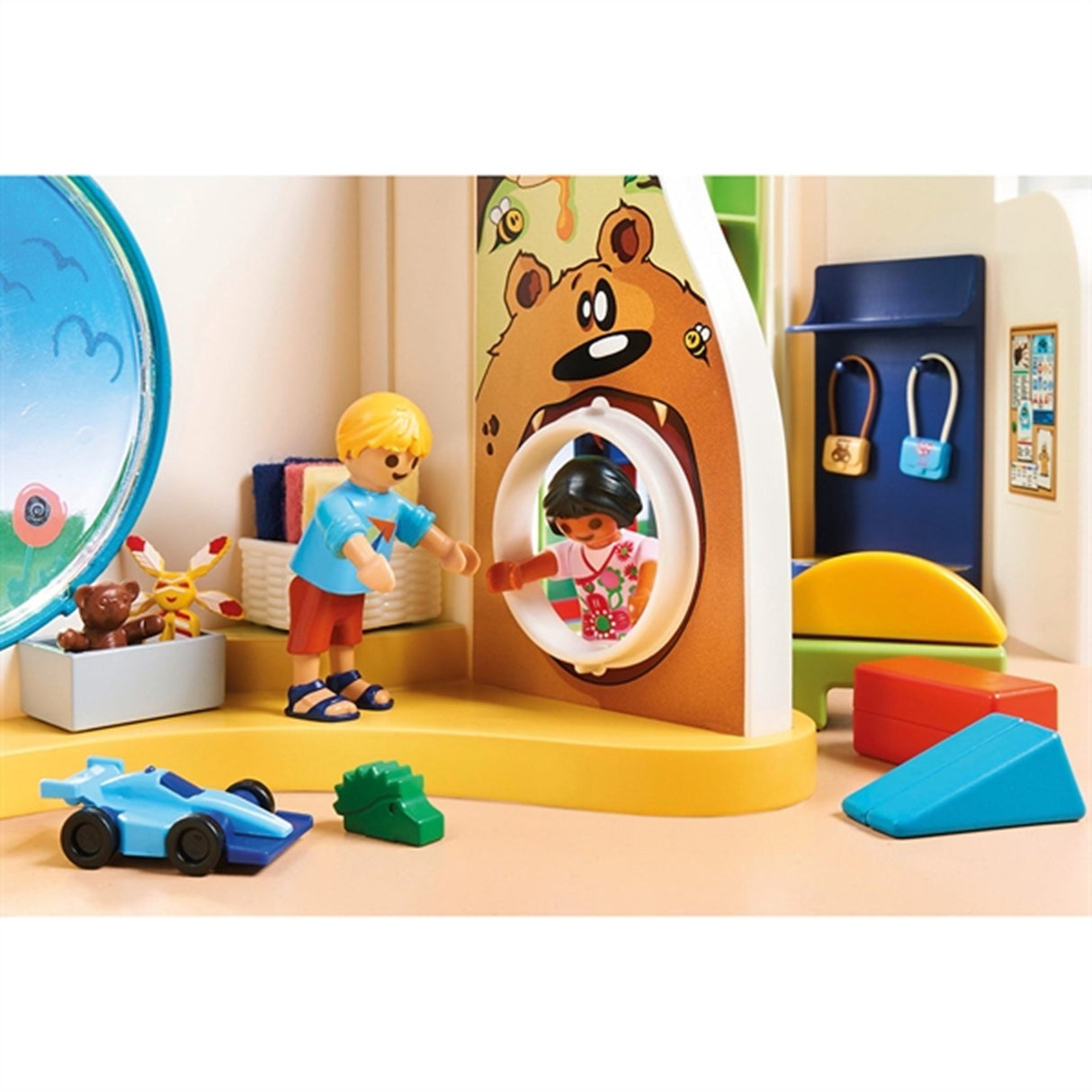 Playmobil® City Life - Rainbow Daycare 3