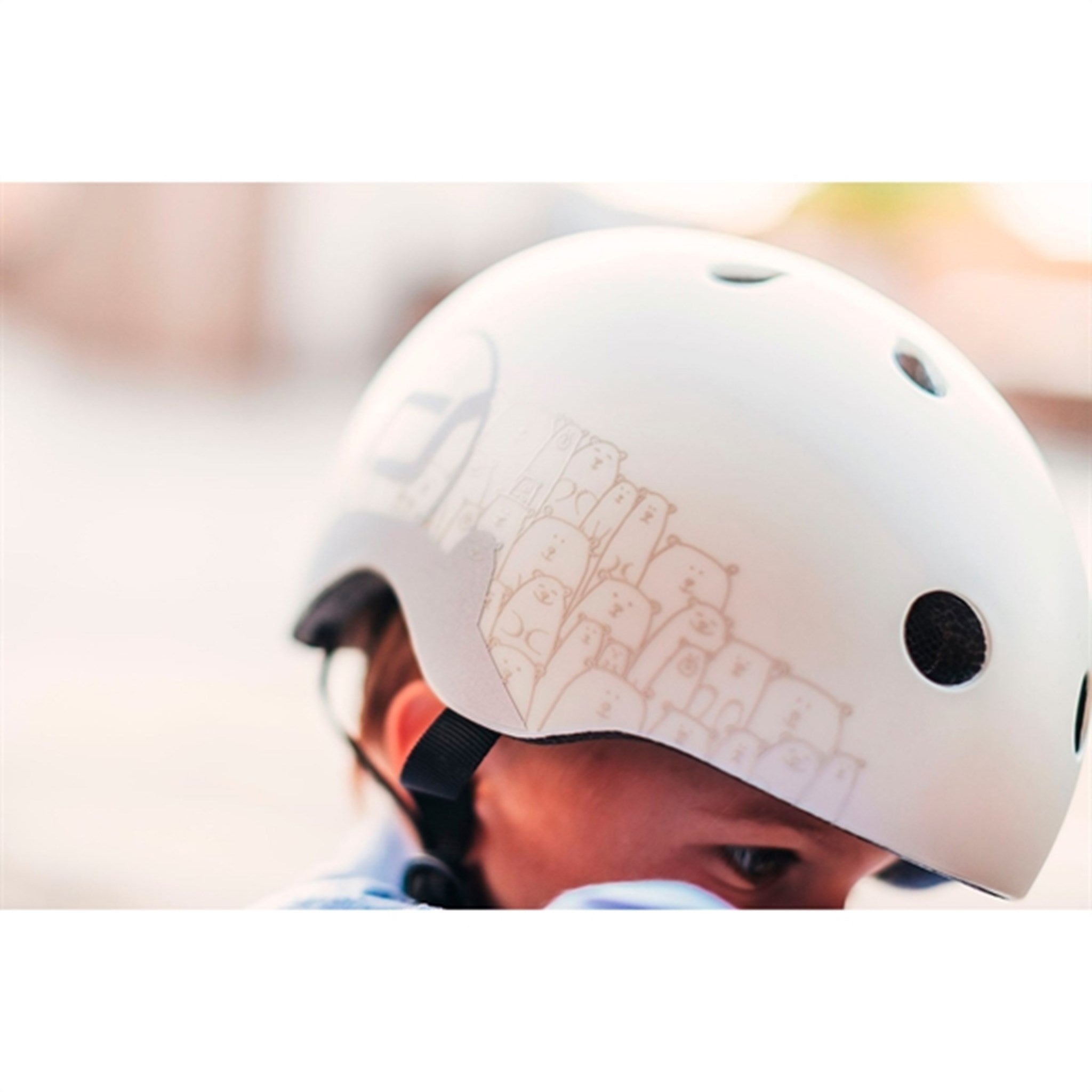 Scoot and Ride Reflective Safety Helmet Ash 4