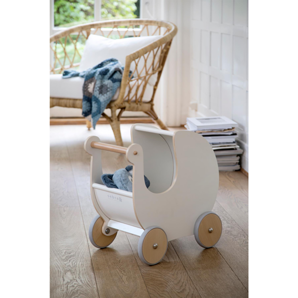 Sebra Pram White