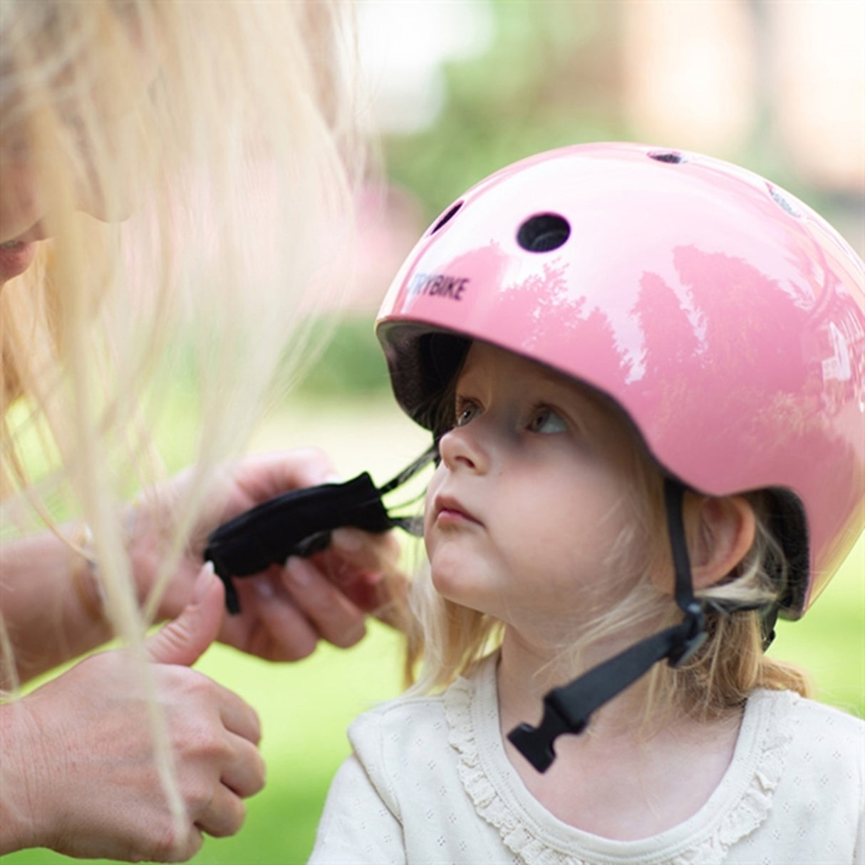 Trybike CoConut Jaipur Pink Helmet Retro Look